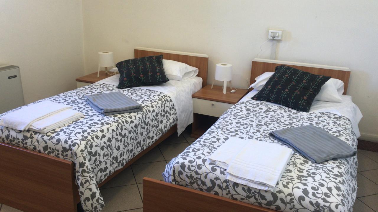 Albergo e Ostello della gioventù Biella centro storico Extérieur photo